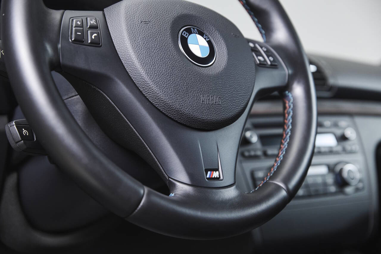 Used 2011 BMW 1 Series M image 38