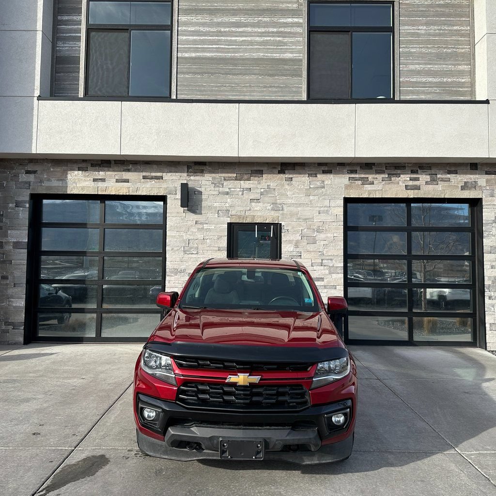 Used 2021 Chevrolet Colorado LT w/ LT Convenience Package AWD/4WD image 8