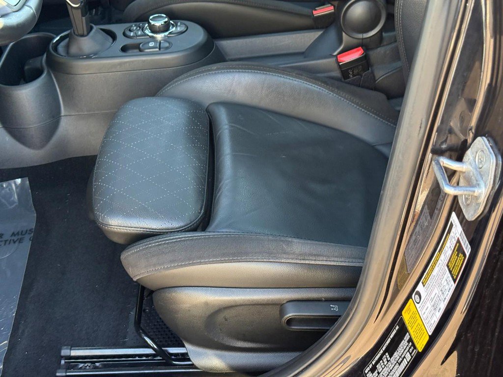 Used 2022 MINI Cooper S w/ Driver Assistance Package image 16