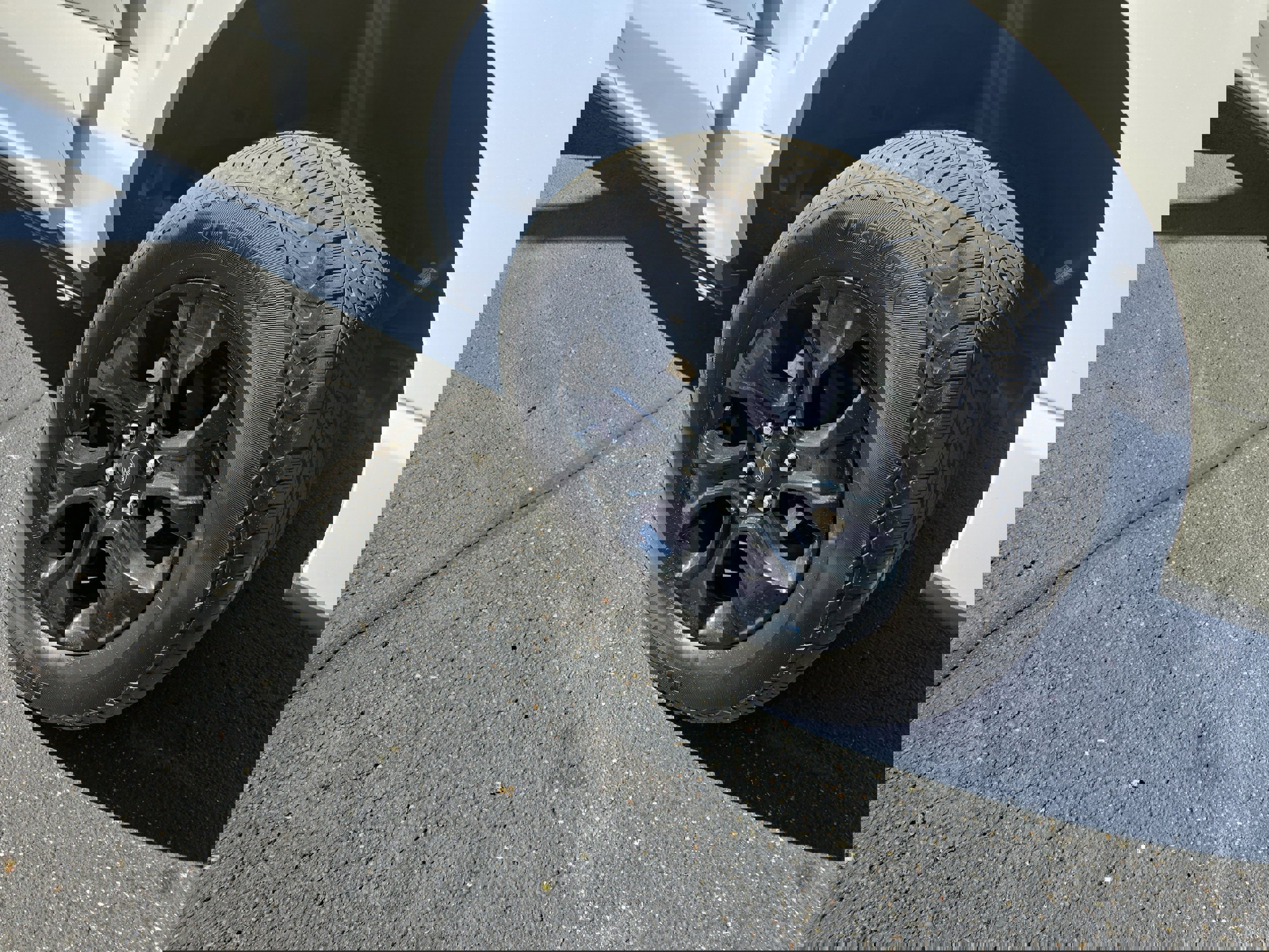 Used 2023 Ford F150 Platinum w/ Equipment Group 701A High image 8