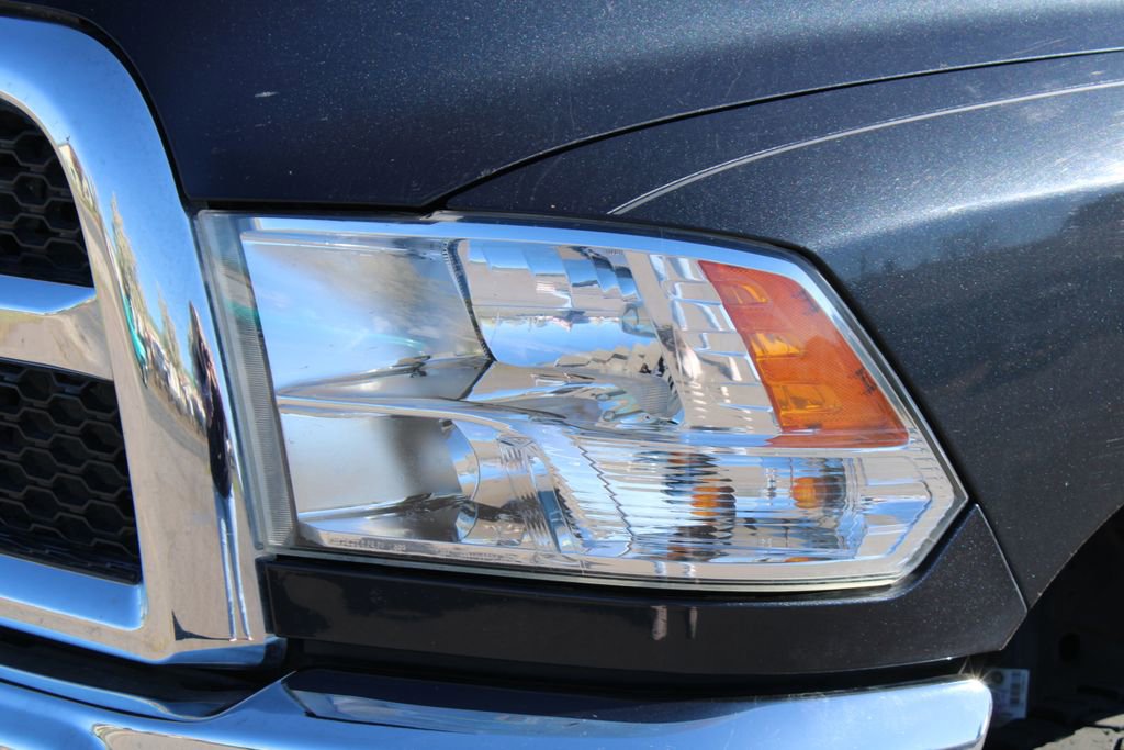 Used 2018 RAM 2500 Tradesman w/ Chrome Appearance Group image 10