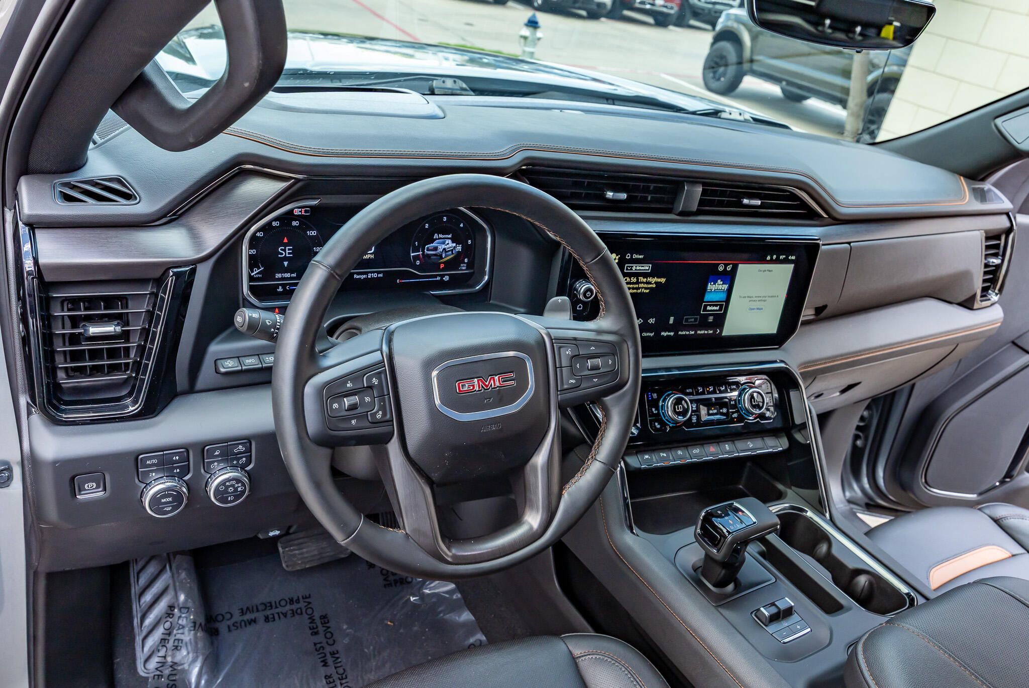 Used 2024 GMC Sierra 1500 AT4 w/ Technology Package AWD/4WD image 17