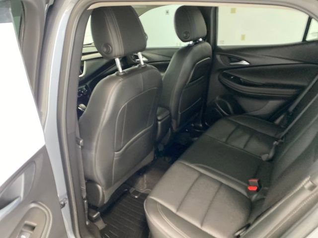 Used 2020 Buick Encore GX Essence w/ Experience Buick Package image 7