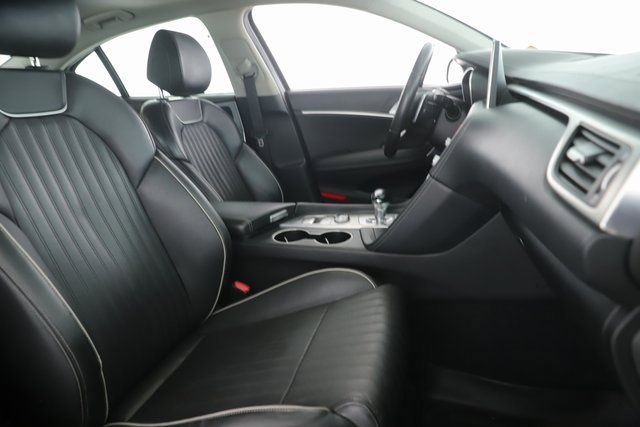 Used 2020 Genesis G70 3.3T image 31