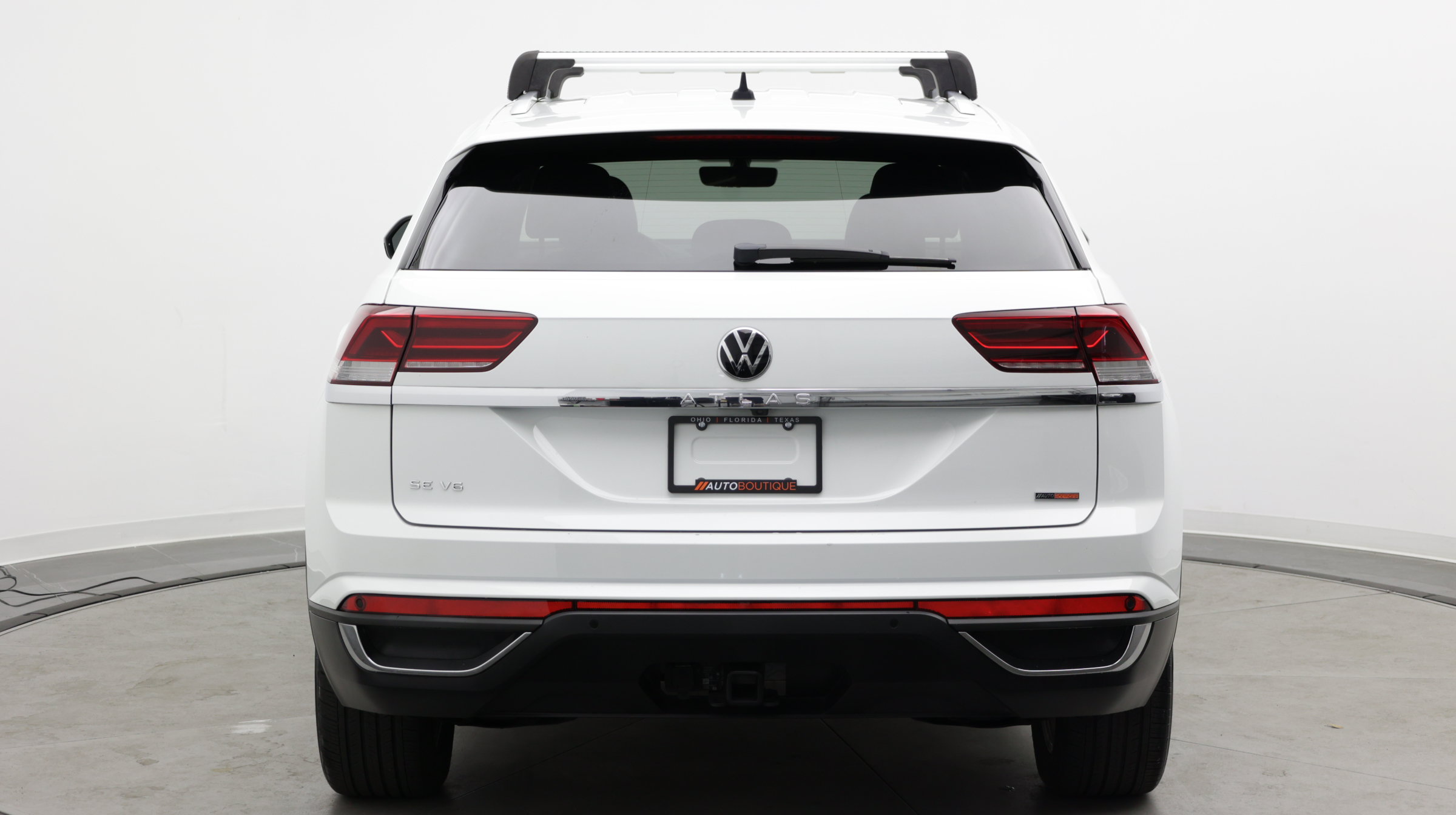 Used 2023 Volkswagen Atlas Cross Sport SE FWD image 6