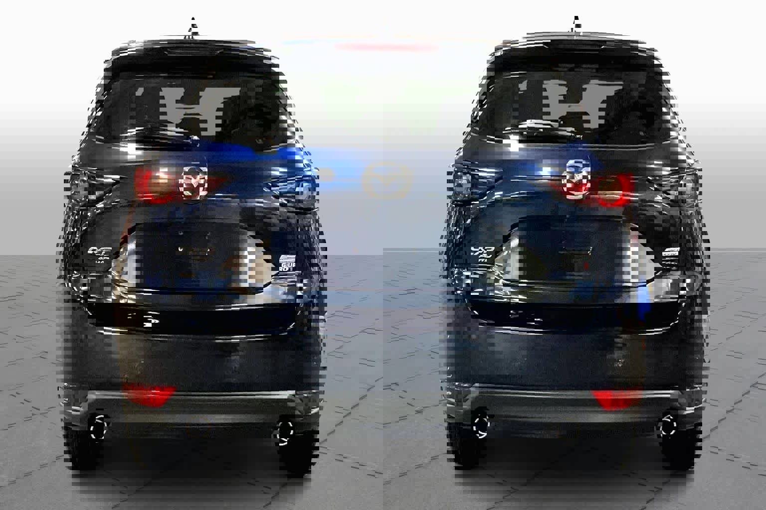 Used 2019 MAZDA CX-5 Touring image 4