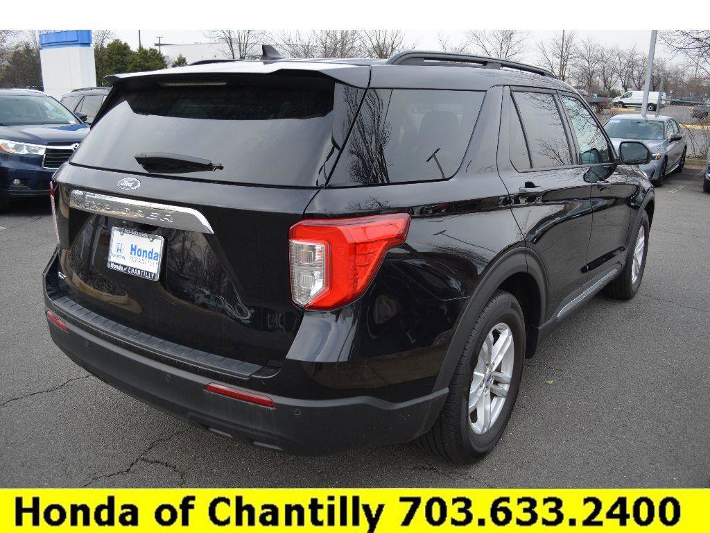Used 2024 Ford Explorer XLT image 9