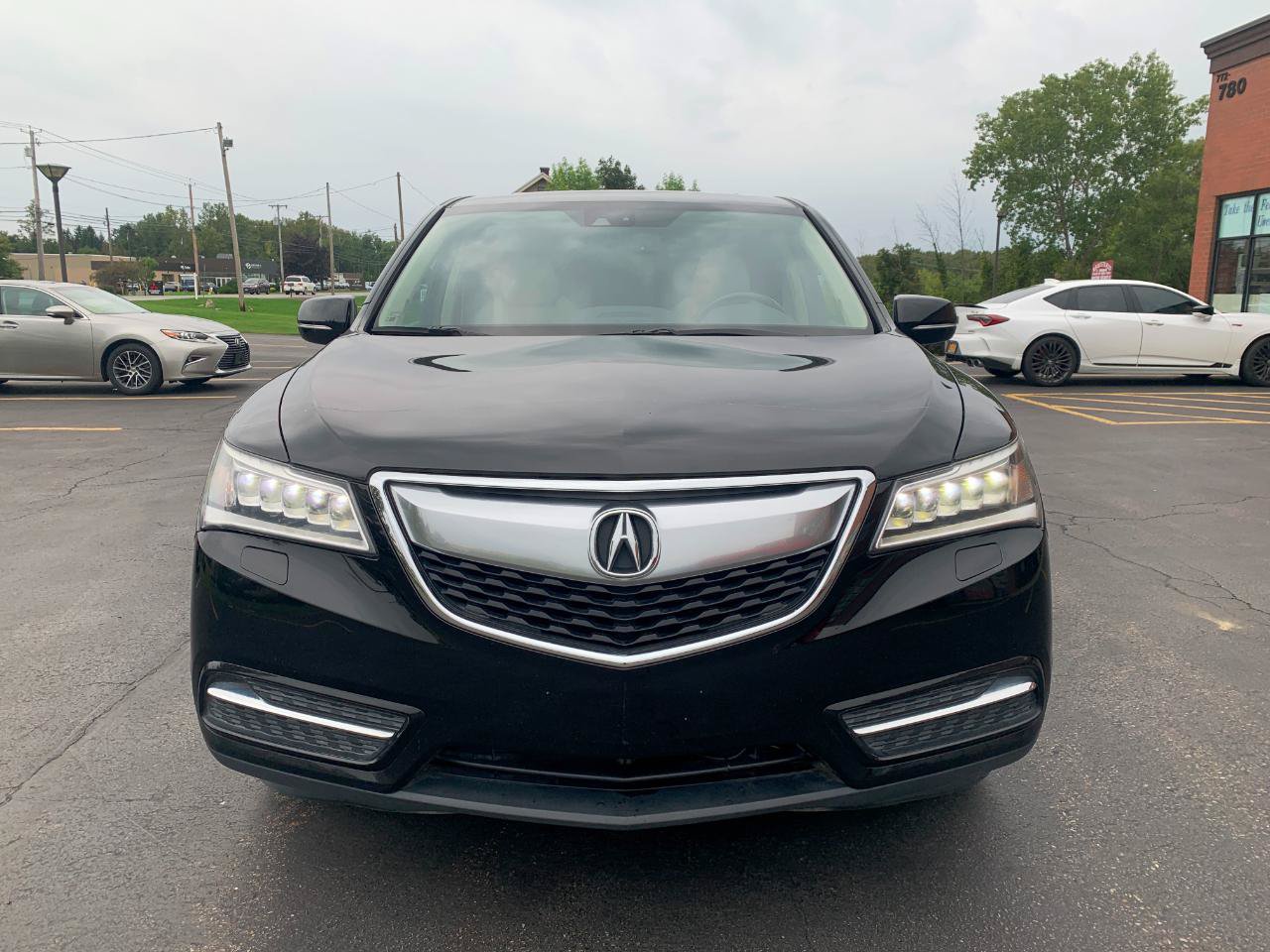 Used 2014 Acura MDX w/ Tech & Entertainment Pkg AWD/4WD image 3