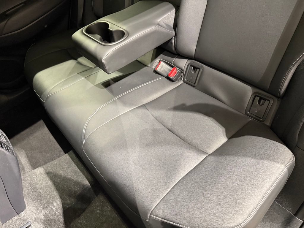 Certified 2025 Toyota Corolla Cross XLE FWD image 19