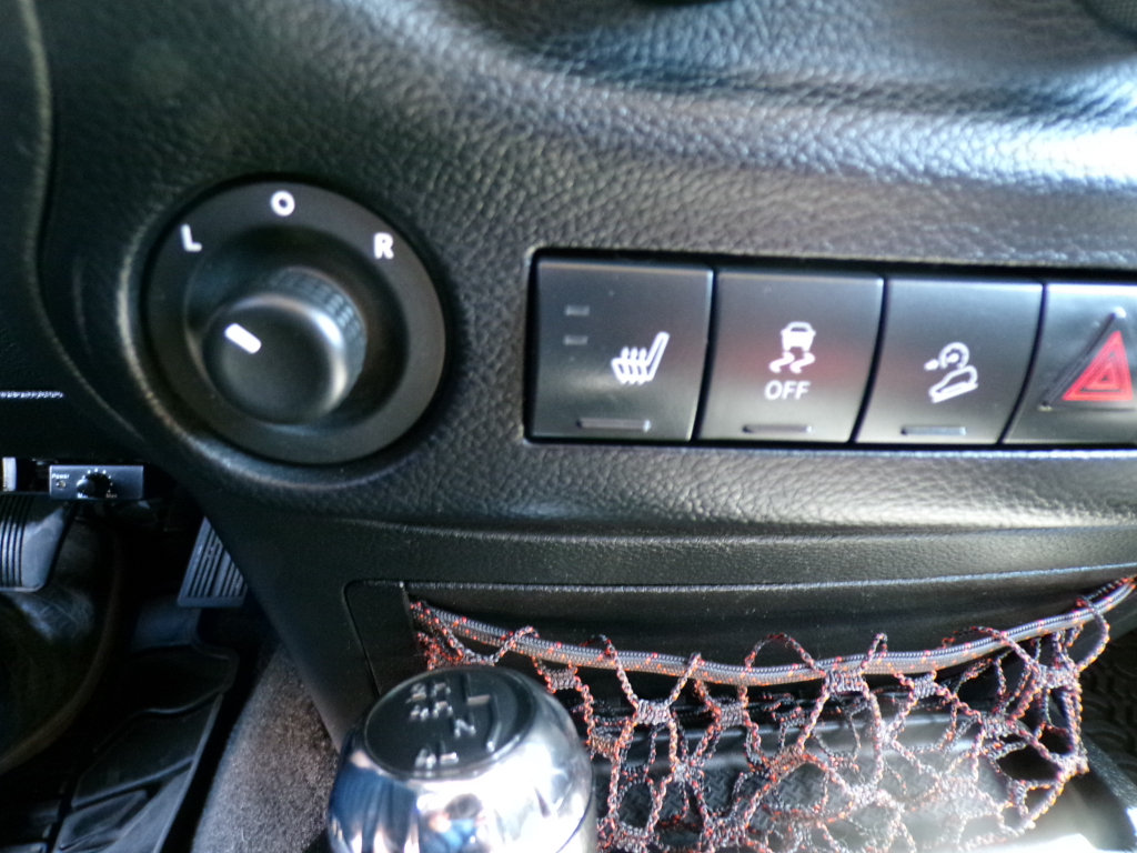 Used 2012 Jeep Wrangler Sahara AWD/4WD image 25