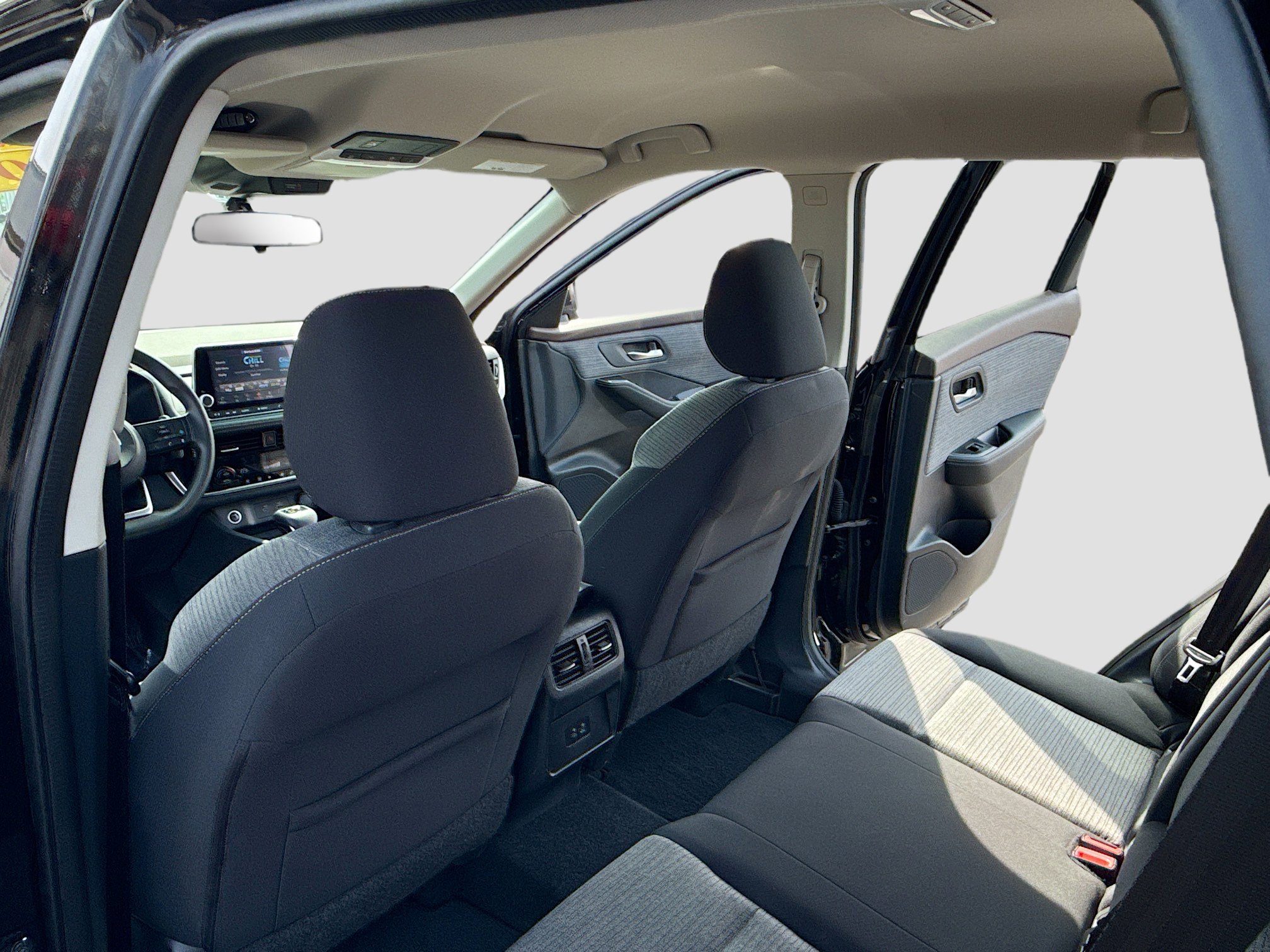 Used 2021 Nissan Rogue SV image 6