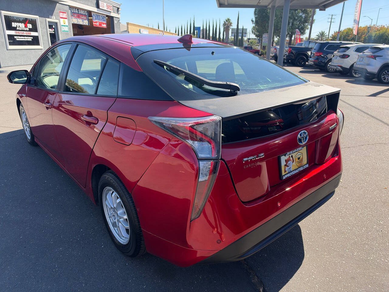 Used 2017 Toyota Prius Two w/ Prius Two Safety Plus Package FWD image 5
