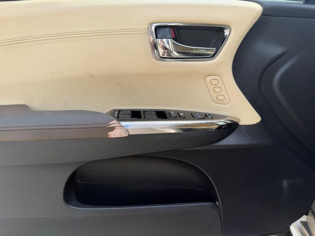 Used 2014 Toyota Avalon XLE Touring image 15