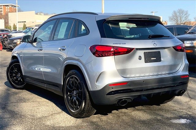 Used 2025 Mercedes-Benz GLA 35 AMG 4MATIC image 10