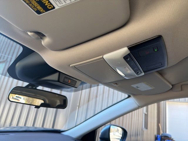 Used 2023 Nissan Rogue SV image 25