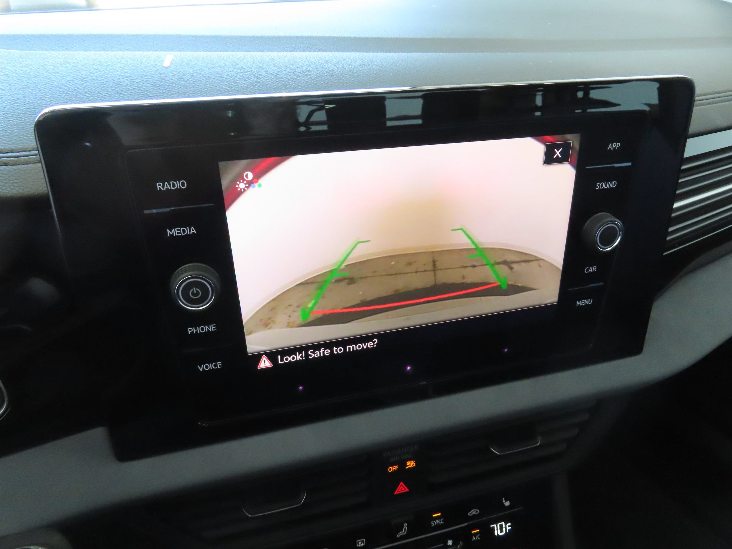 New 2026 Volkswagen Jetta SE FWD image 18