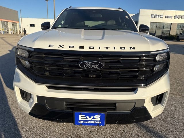 New 2025 Ford Expedition Max Platinum w/ Stealth Performance Package image 8