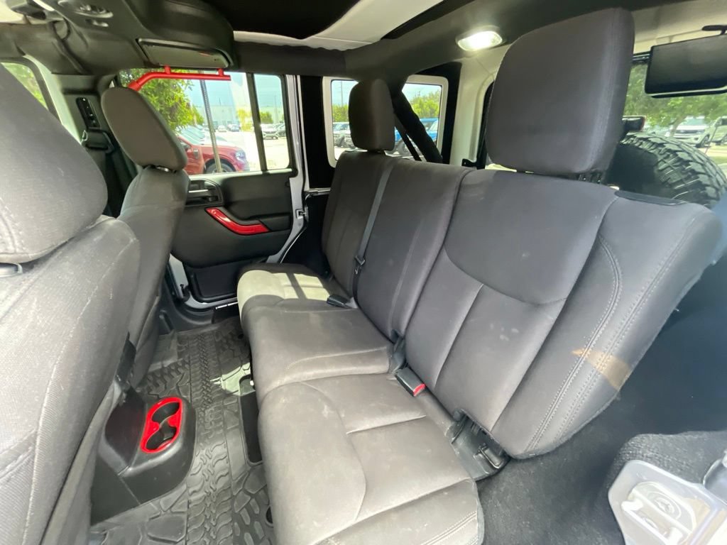 Used 2015 Jeep Wrangler Unlimited Sport w/ Quick Order Package 24S AWD/4WD image 9
