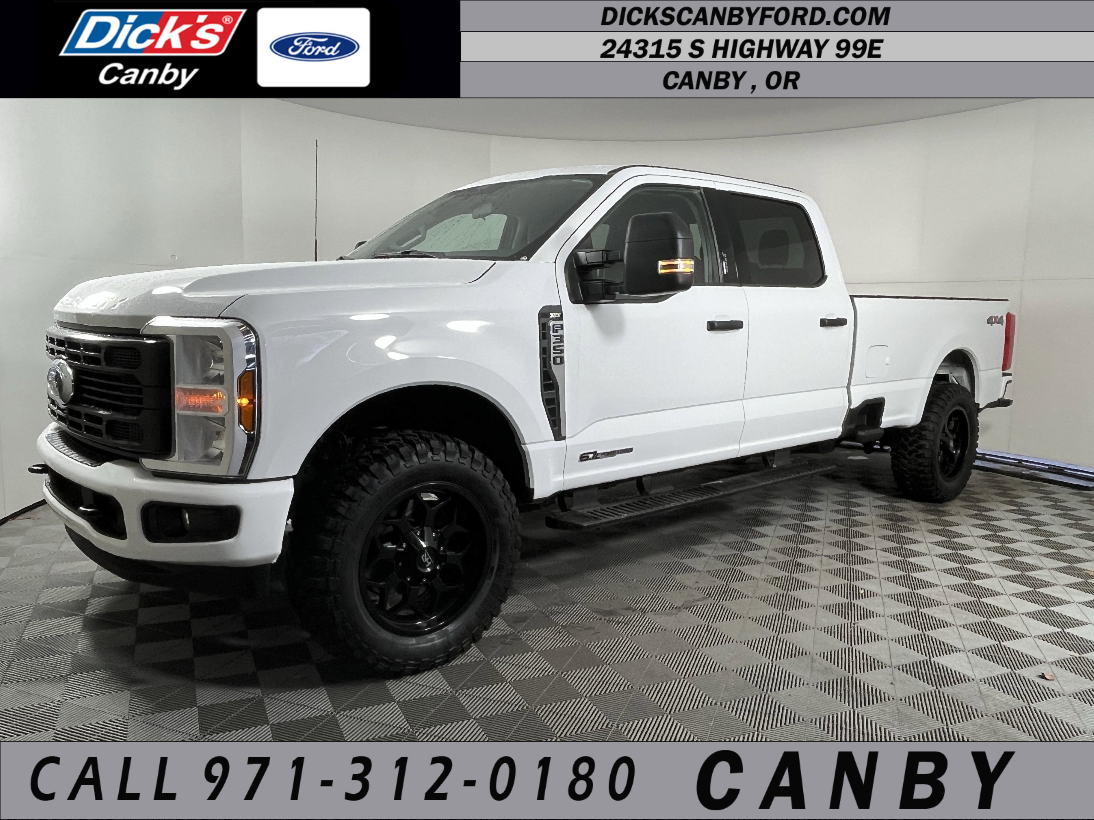 Used 2024 Ford F350 XLT image 1