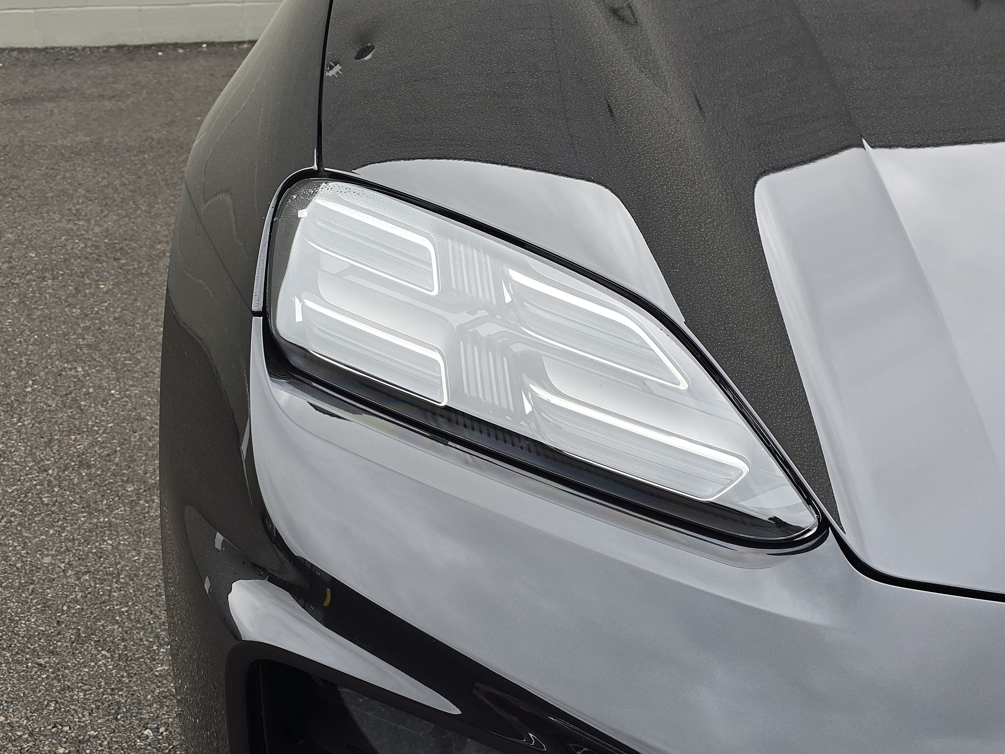 New 2026 Porsche Macan 4 Electric AWD/4WD image 11