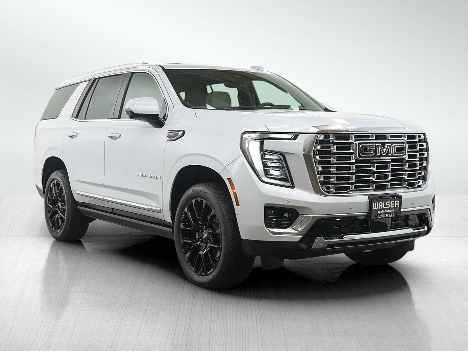 Used 2026 GMC Yukon Denali w/ Denali Reserve Package AWD/4WD image 7