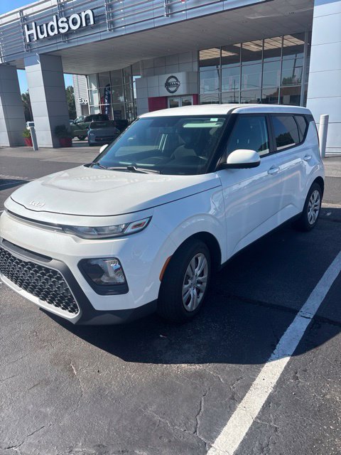 Used 2022 Kia Soul LX FWD image 3