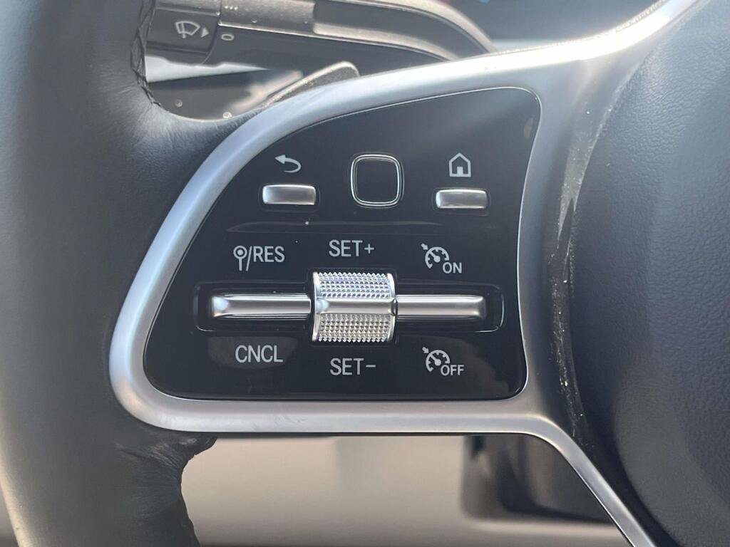 Certified 2020 Mercedes-Benz A 220 4MATIC image 32