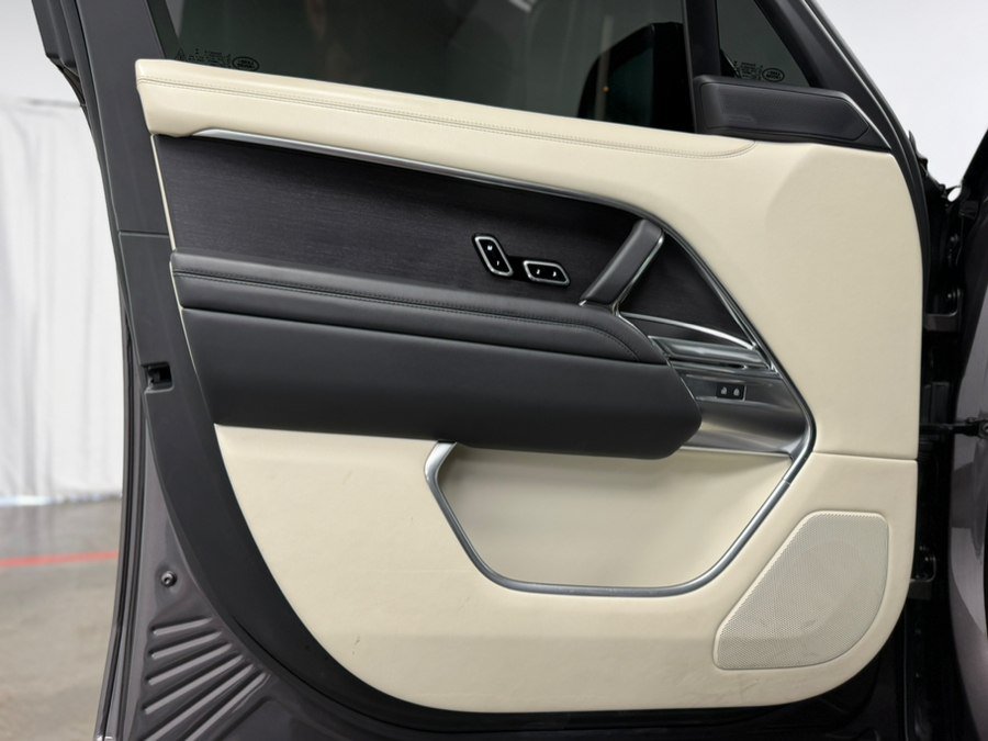 Used 2023 Land Rover Range Rover SE AWD/4WD image 35