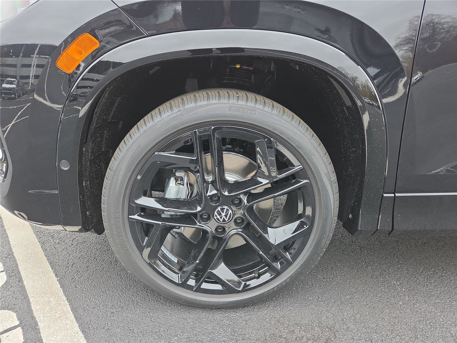 New 2026 Volkswagen Tiguan SE R-Line image 10