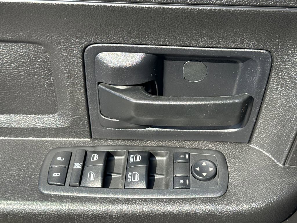 Used 2018 RAM 1500 Express w/ Express Value Package image 25