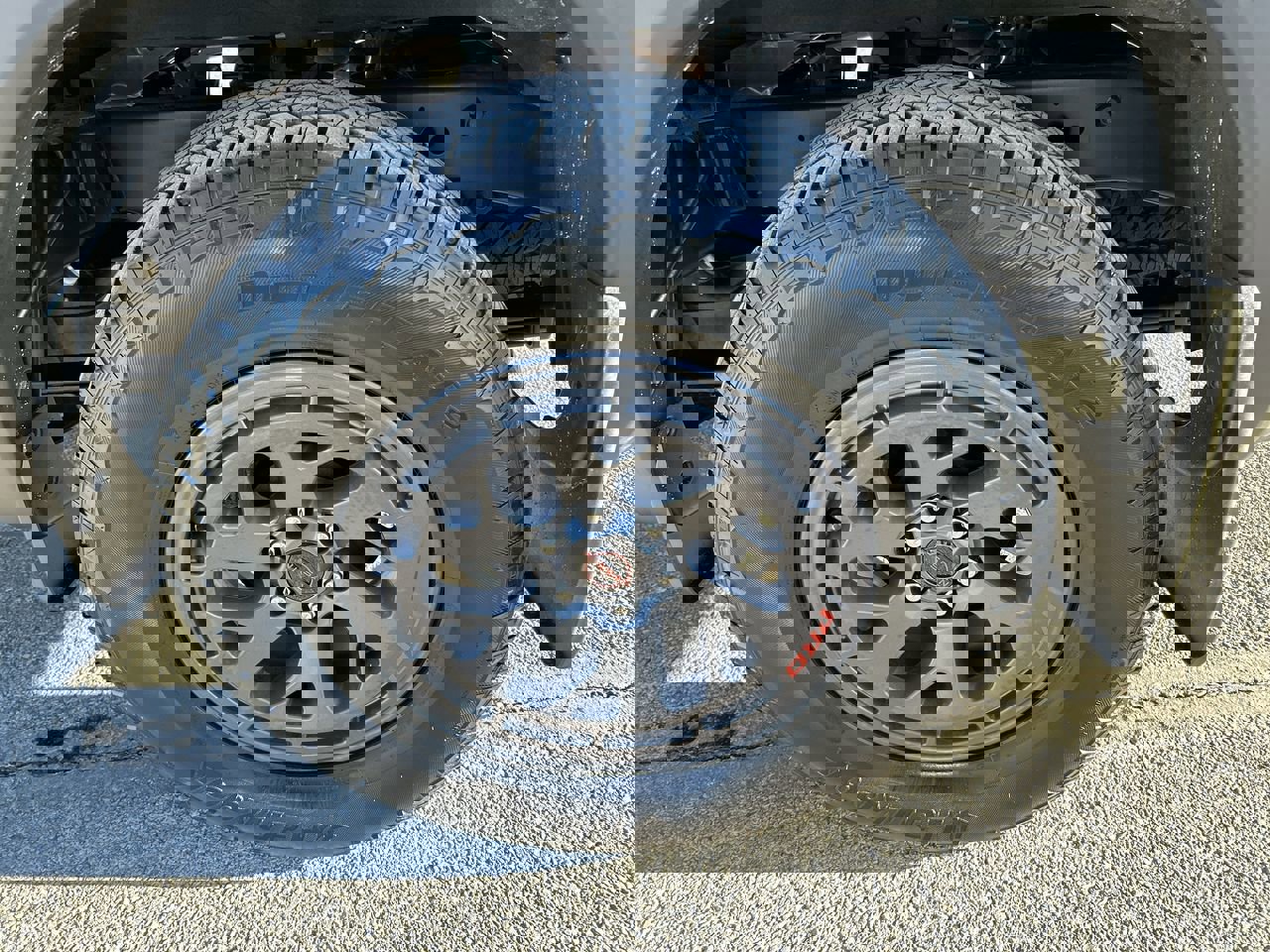 Used 2025 Nissan Frontier PRO-4X w/ Pro Convenience Package image 10