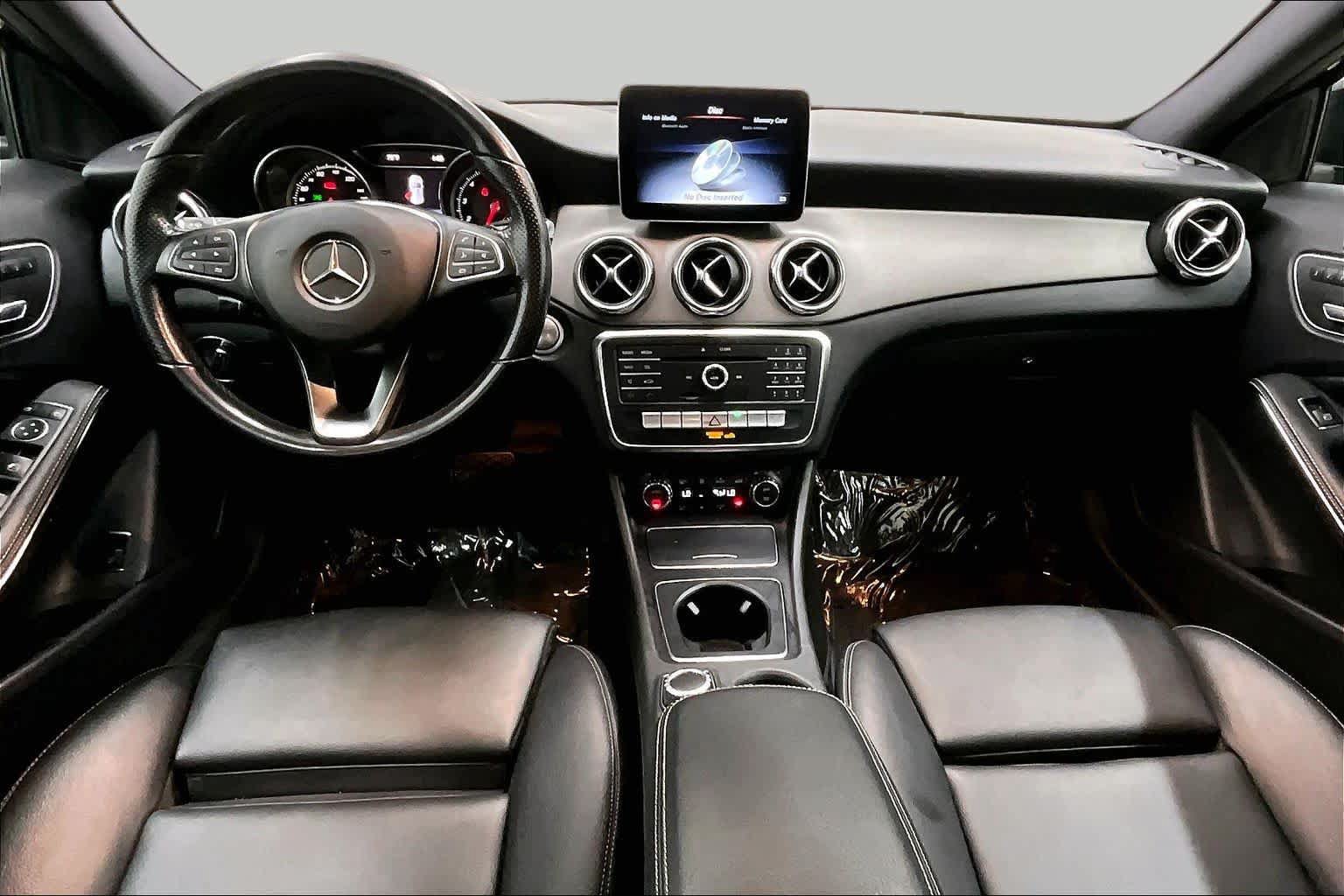 Used 2020 Mercedes-Benz GLA 250 w/ Premium Package image 14