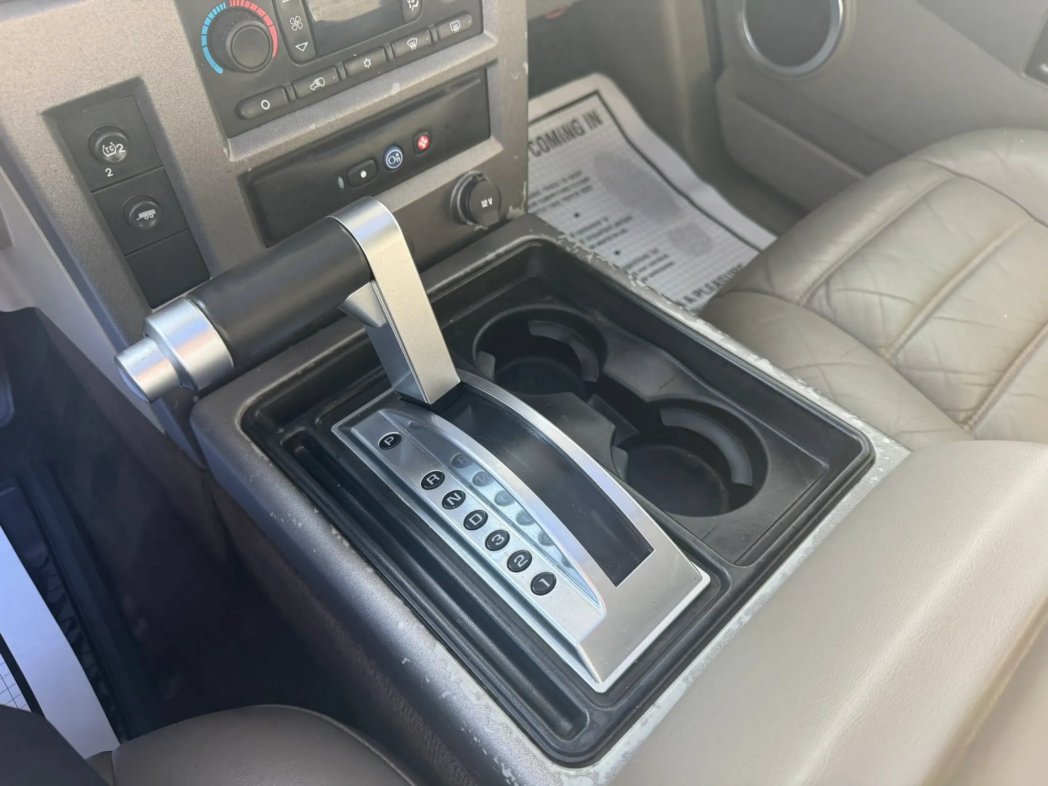 Used 2004 HUMMER H2 w/ Preferred Equipment Group AWD/4WD image 12
