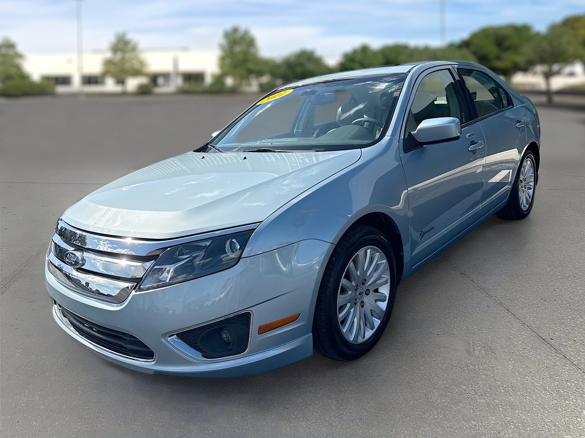 Used 2011 Ford Fusion Hybrid w/ 502A Rapid Spec Order Code FWD image 3