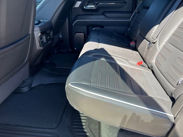 Used 2024 GMC Sierra 2500 AT4X AWD/4WD image 18