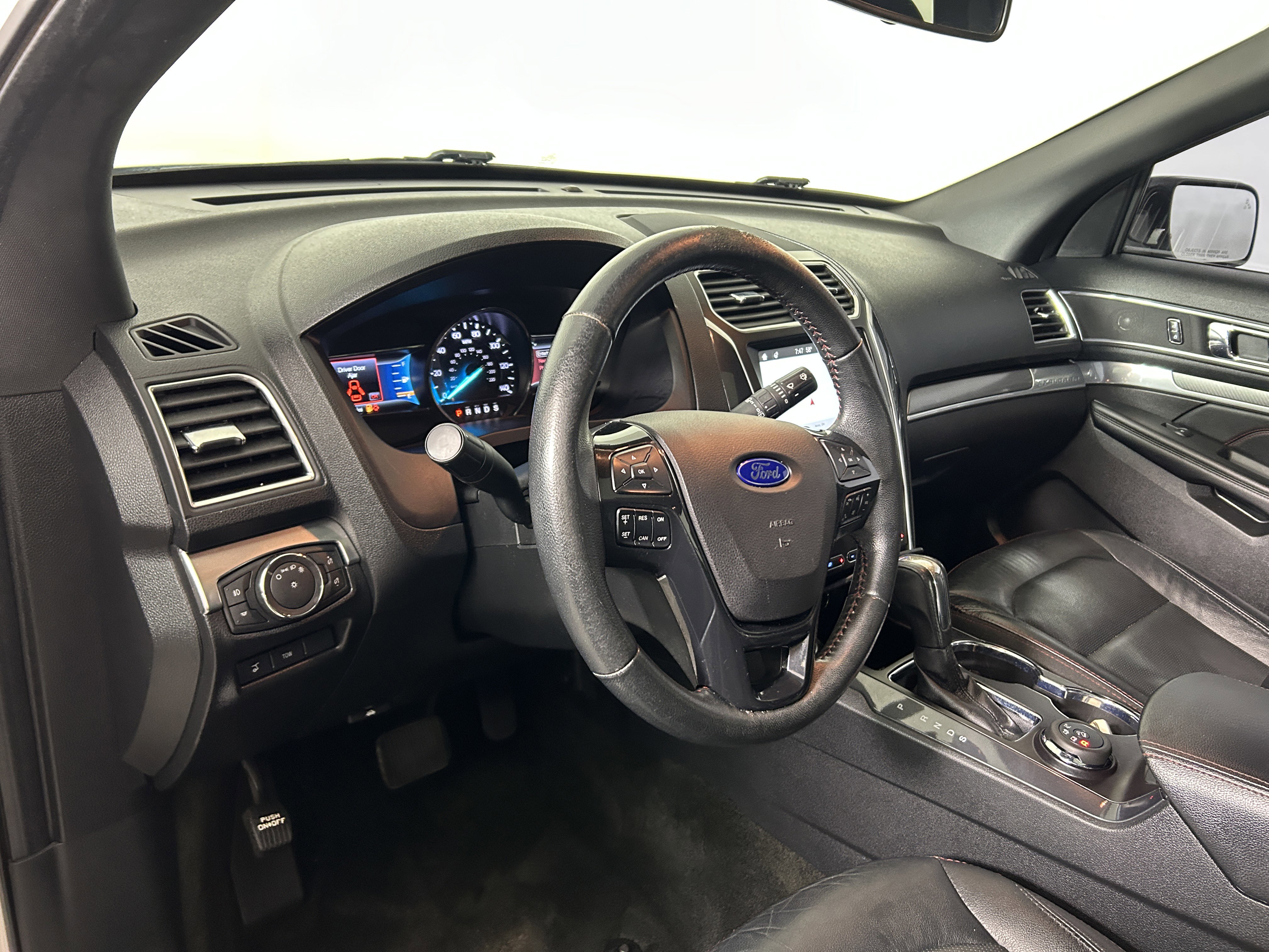 Used 2017 Ford Explorer Sport AWD/4WD image 13