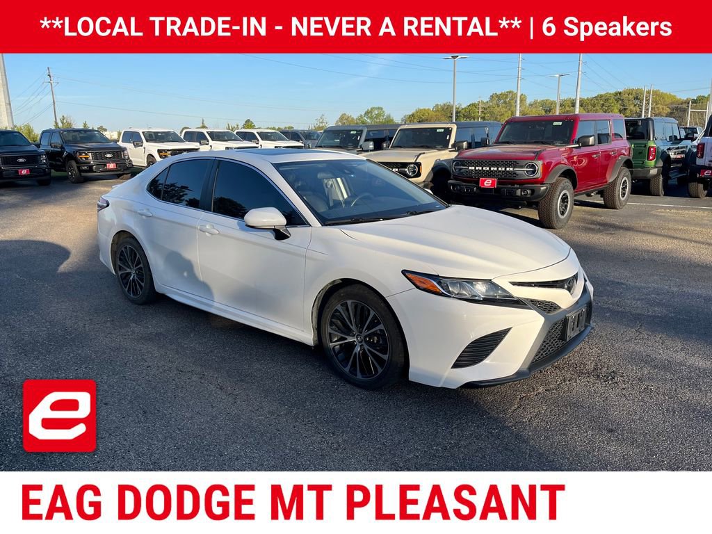 Used 2020 Toyota Camry SE video 1