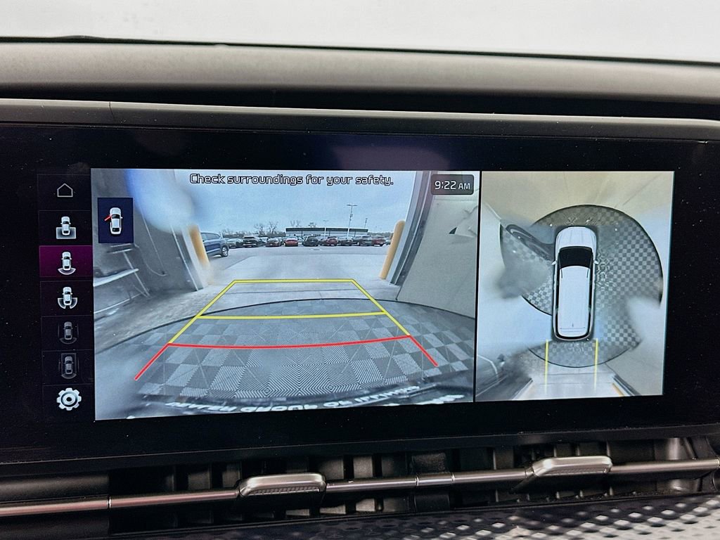 Used 2023 Kia Carnival SX Prestige image 14