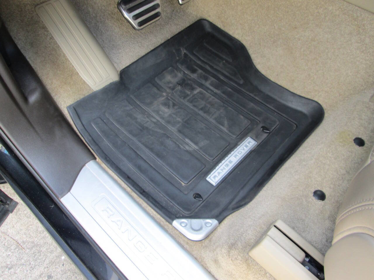 Used 2016 Land Rover Range Rover Supercharged image 9