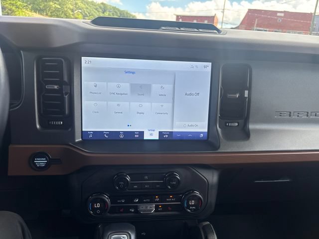 Used 2024 Ford Bronco Outer Banks AWD/4WD image 15