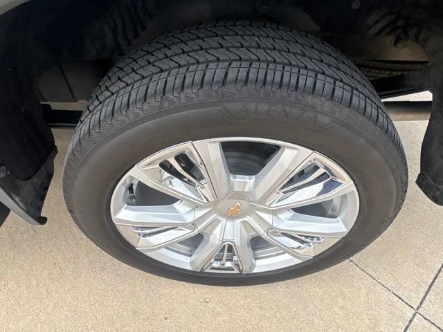 Used 2024 Chevrolet Silverado 1500 High Country w/ High Country Premium Package AWD/4WD image 26