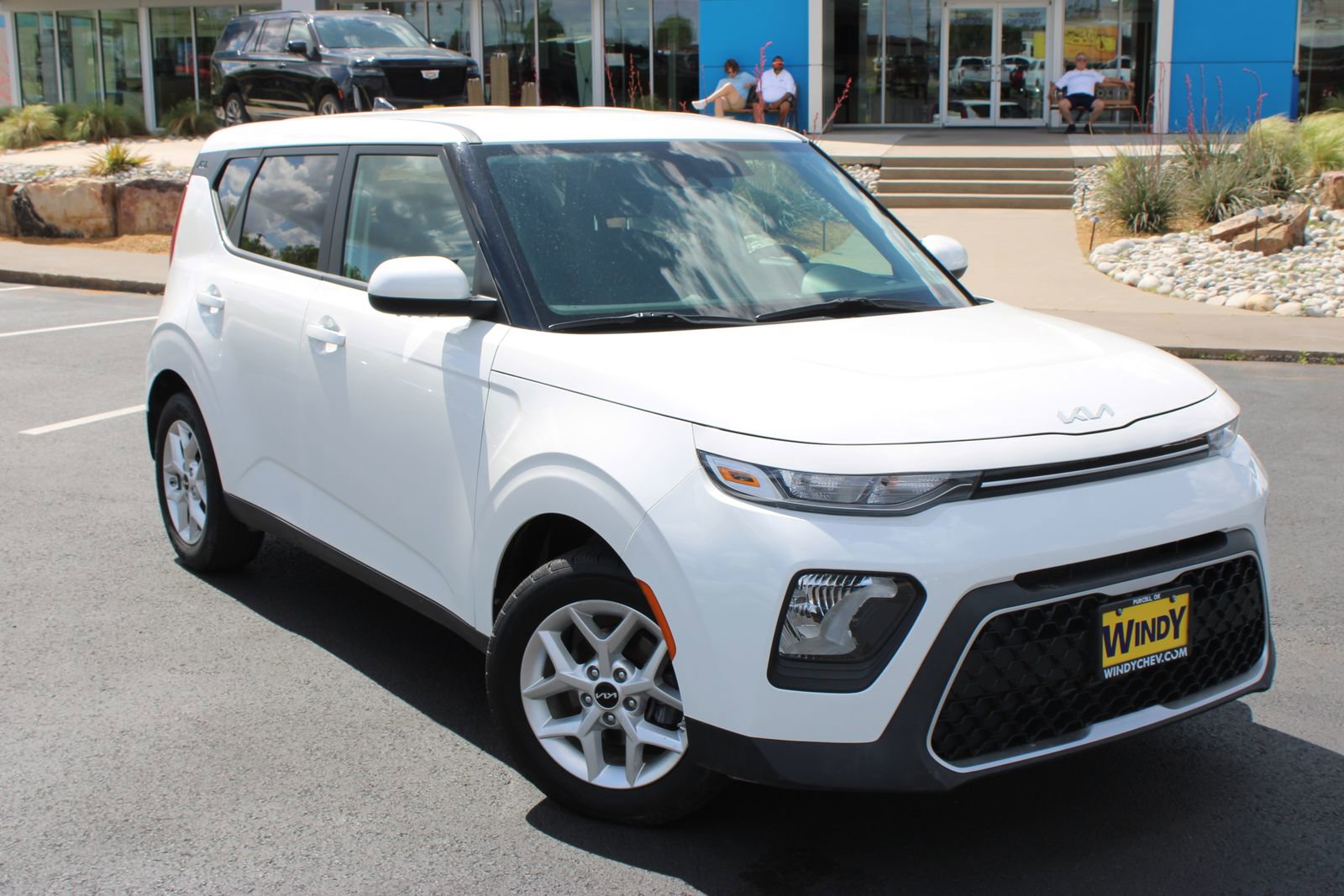 Used 2022 Kia Soul LX w/ Technology Package image 2