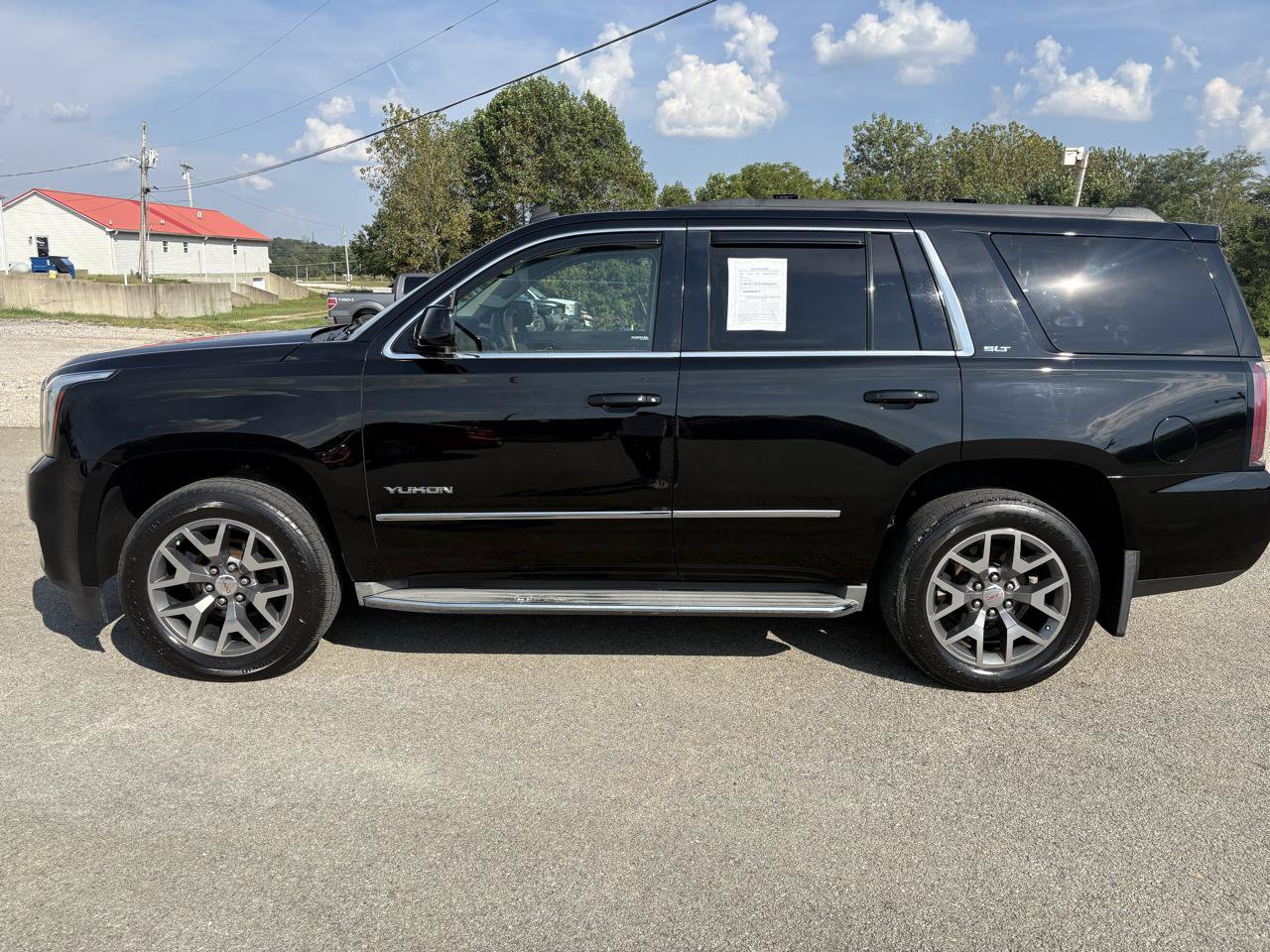 Used 2015 GMC Yukon SLT w/ Open Road Package AWD/4WD image 6