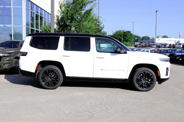 New 2026 Jeep Grand Wagoneer Summit AWD/4WD image 4