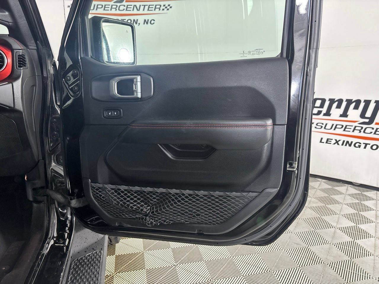 Used 2020 Jeep Gladiator Rubicon AWD/4WD image 28