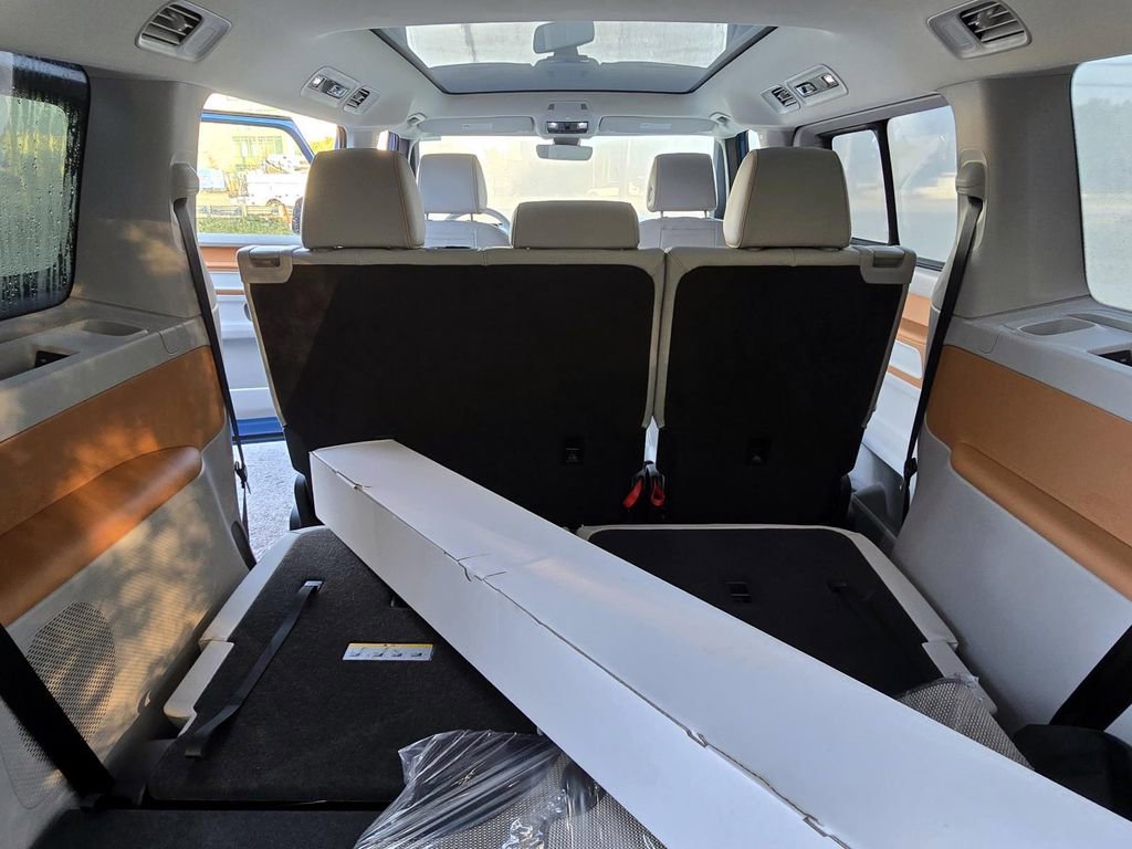 New 2025 Volkswagen ID. Buzz 1st Edition image 24