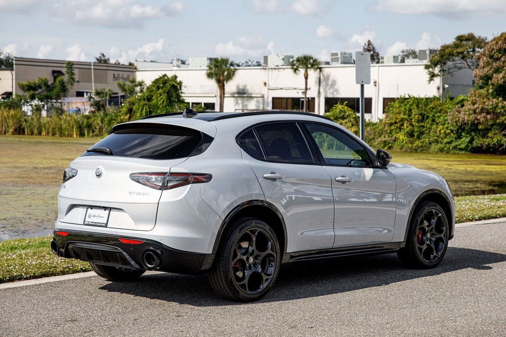 New 2025 Alfa Romeo Stelvio Sprint w/ Veloce Package image 3