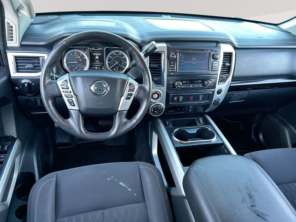 Used 2018 Nissan Titan SV w/ SV Convenience Package AWD/4WD image 22