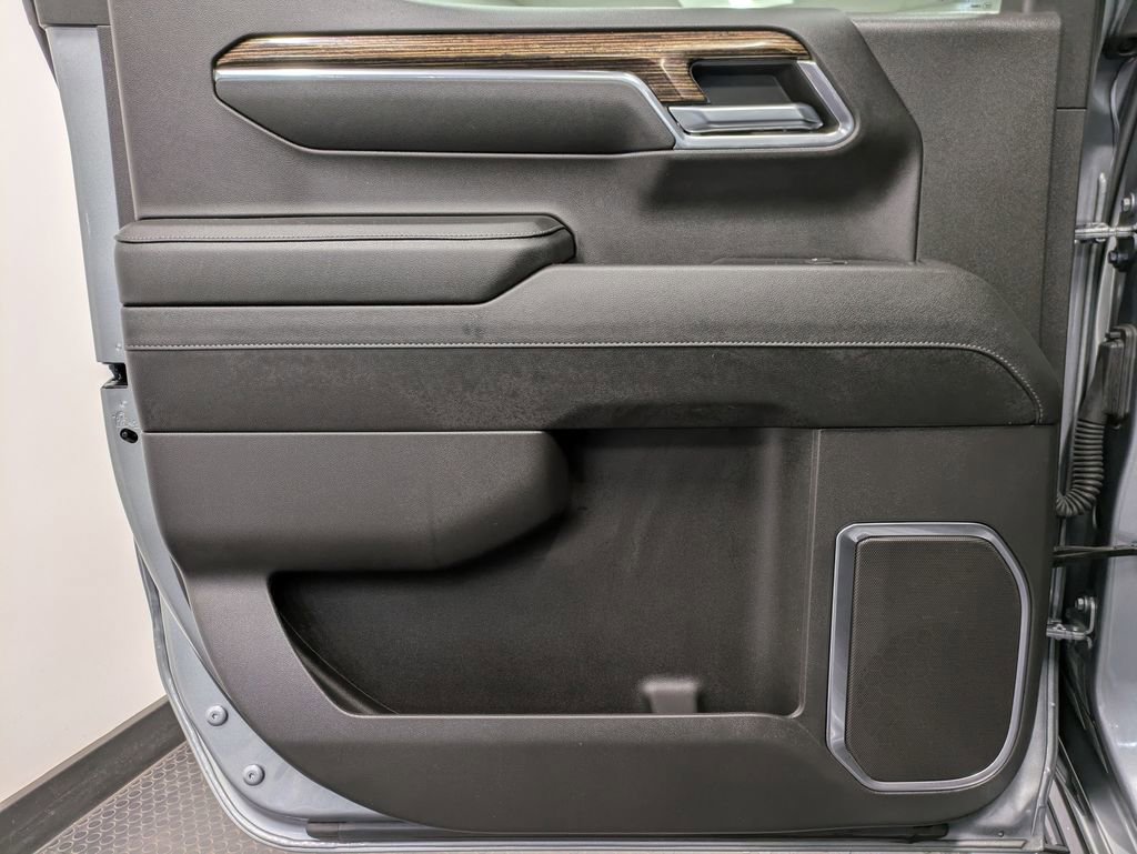 Used 2024 GMC Sierra 1500 Elevation w/ Elevation Premium Package image 23