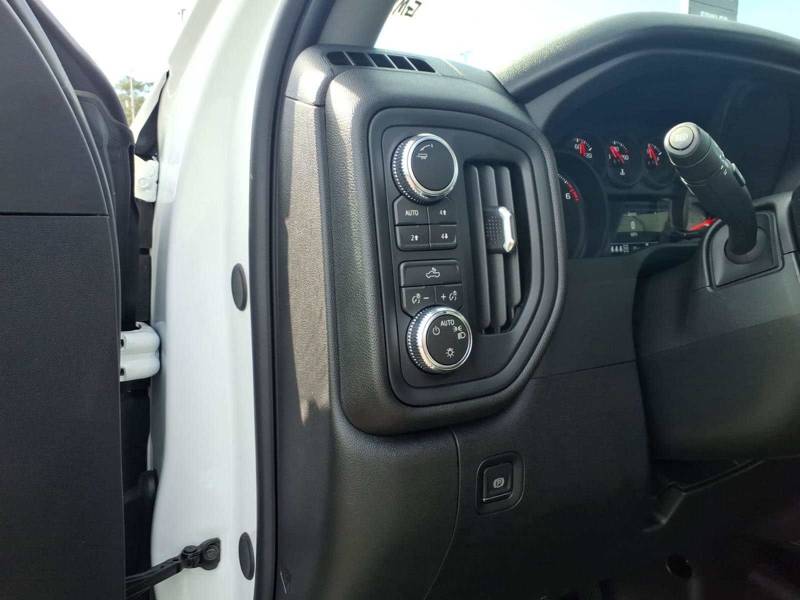 New 2026 GMC Sierra 1500 Pro w/ Pro Value Package AWD/4WD image 8